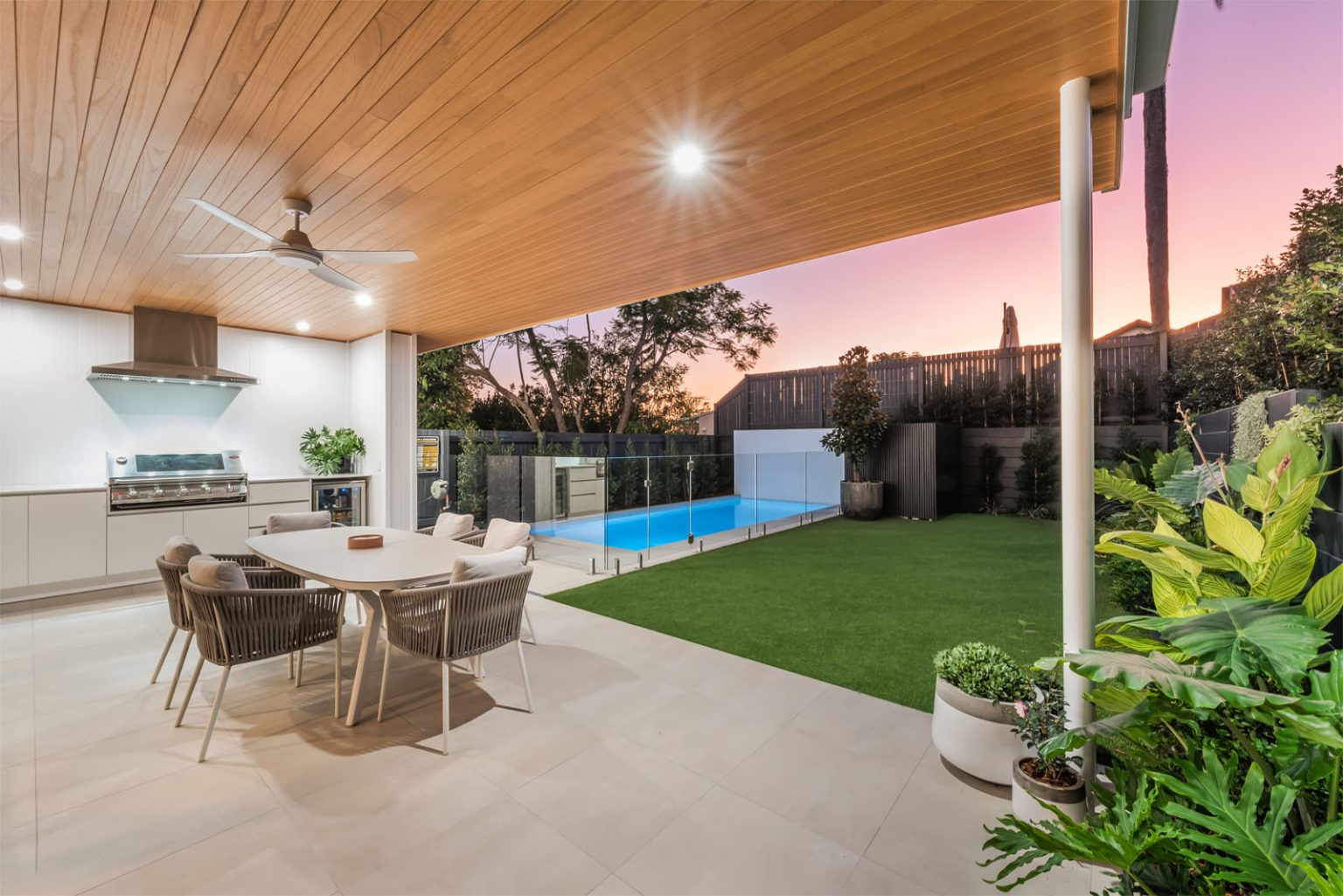 Highgate Pool Highgate Hill - Aesthetic Pools & Landscapes // Multi-Award Winners